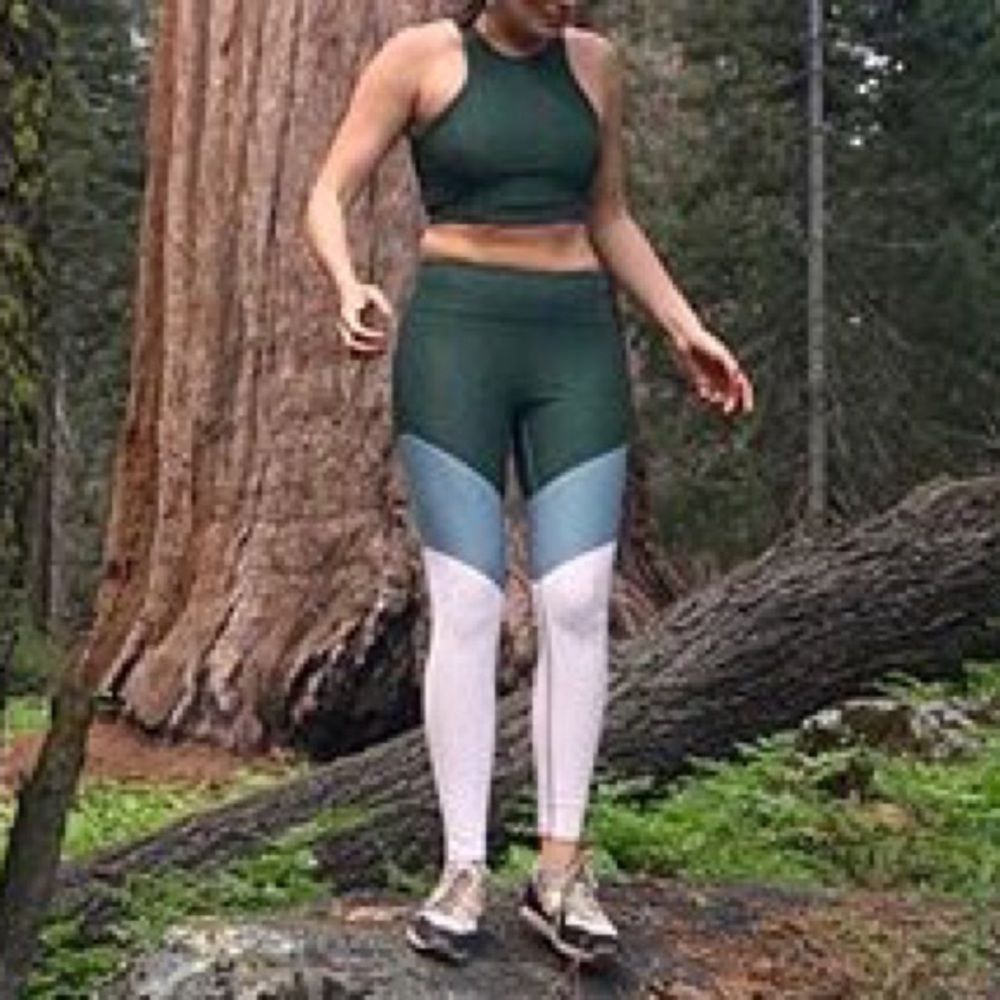 Outdoor Voices 7/8 Leggings and Cropped Tank Set Size M